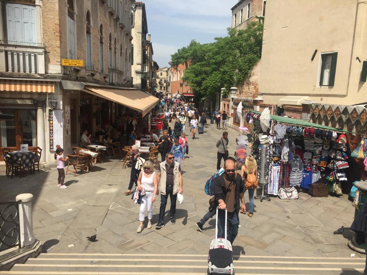 Mori 1 Con Bella Vista Nuovo Appartamento Benátky Exteriér fotografie