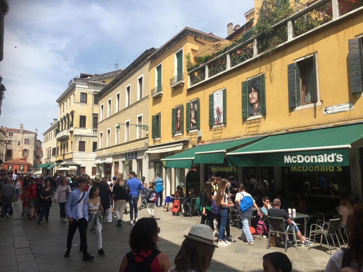 Mori 1 Con Bella Vista Nuovo Appartamento Benátky Exteriér fotografie