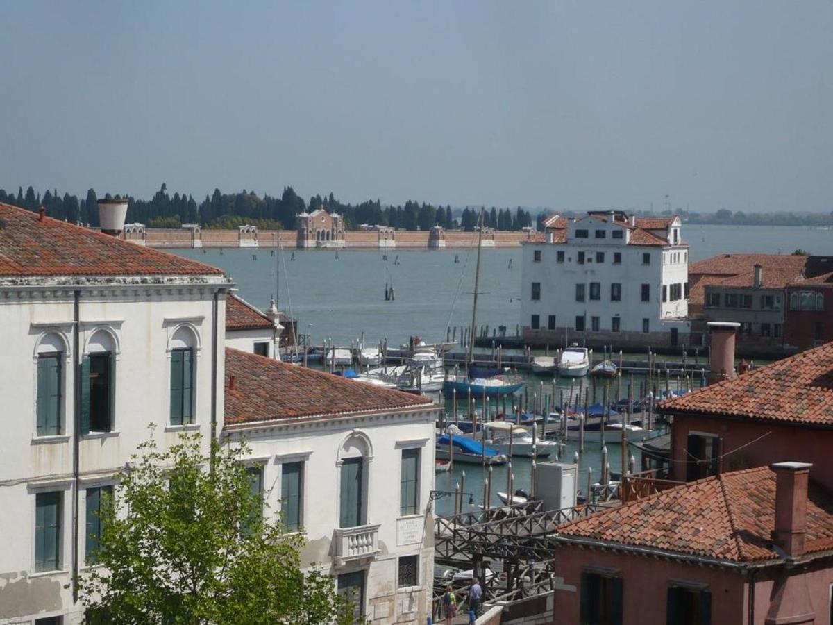 Mori 1 Con Bella Vista Nuovo Appartamento Benátky Exteriér fotografie